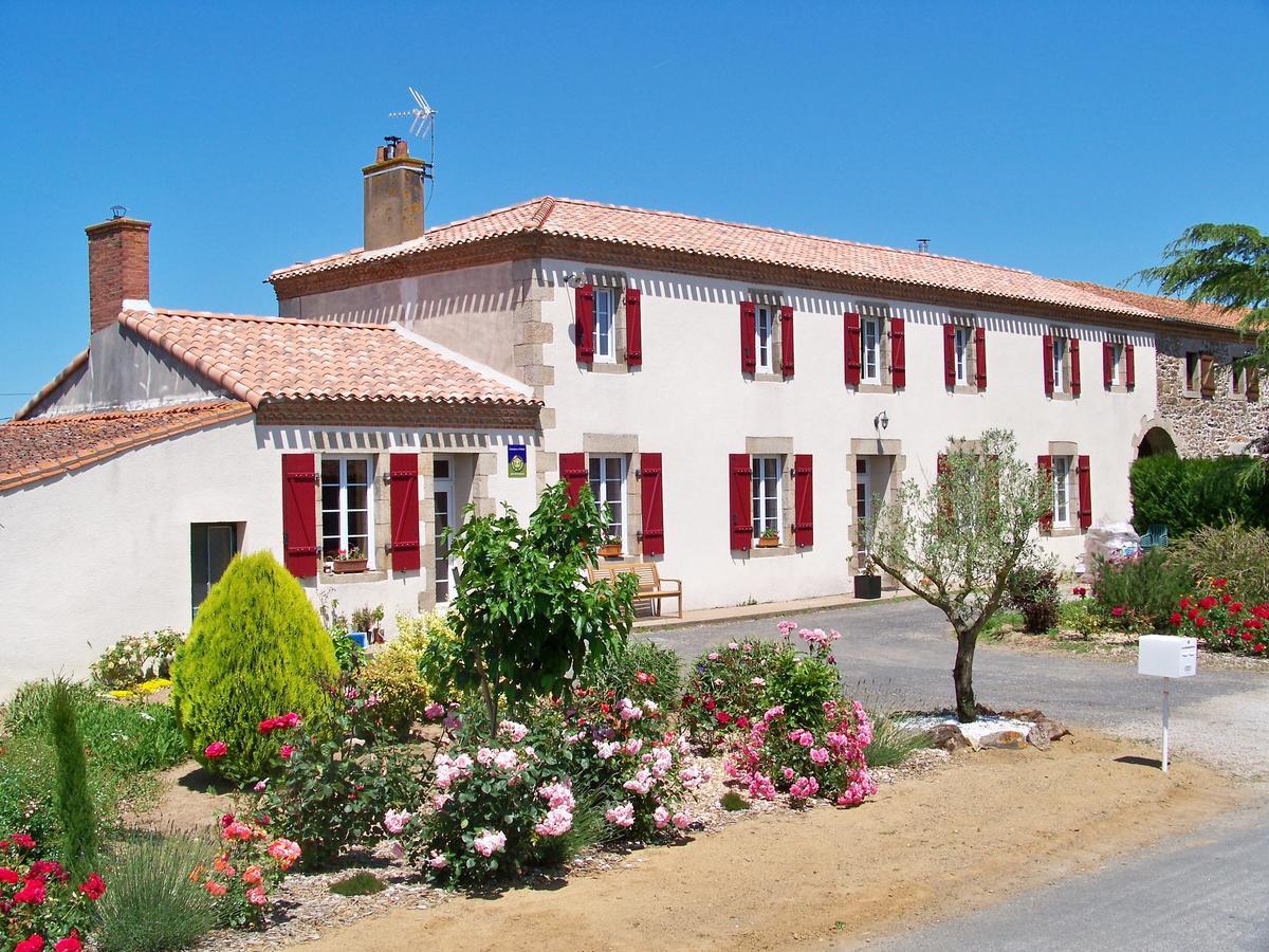 La Genoise Bed and Breakfast Tillieres Værelse billede